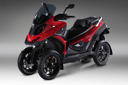 Quadro bringt Roller mit vier Rädern - News - ZWEIRAD - motorline.cc