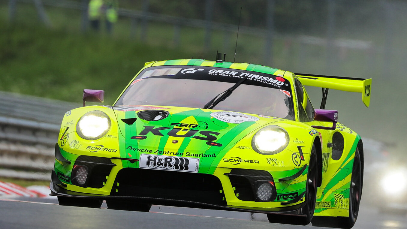 24h Nürburgring 2021: Sieg für Porsche bei historischem Rennen