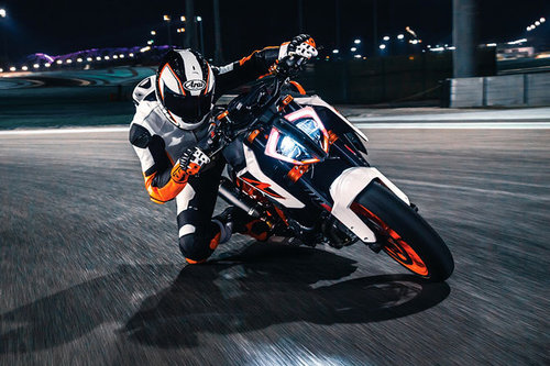 KTM 1290 Super Duke R - im Test - Zweirad-Tests - ZWEIRAD 