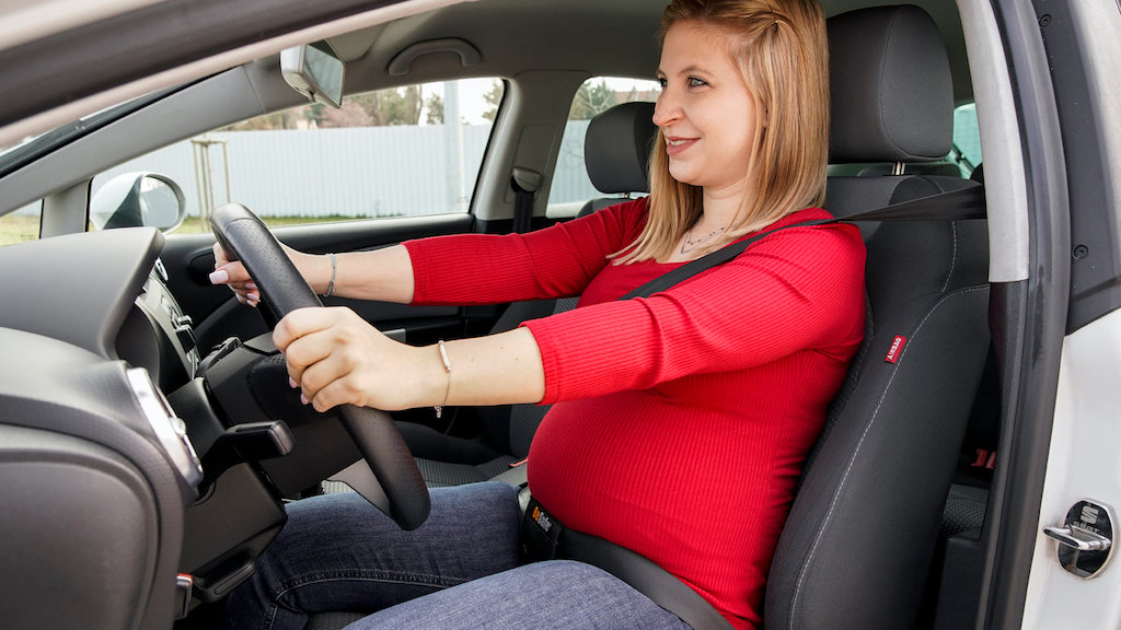 Was Schwangere beim Autofahren beachten müssen - Magazin