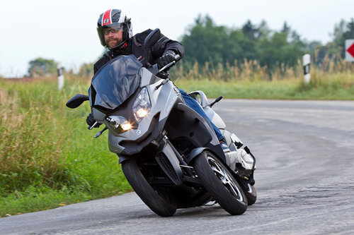 HVMANITAS NOVA [38+] Motorrad Zwei Raeder Vorne